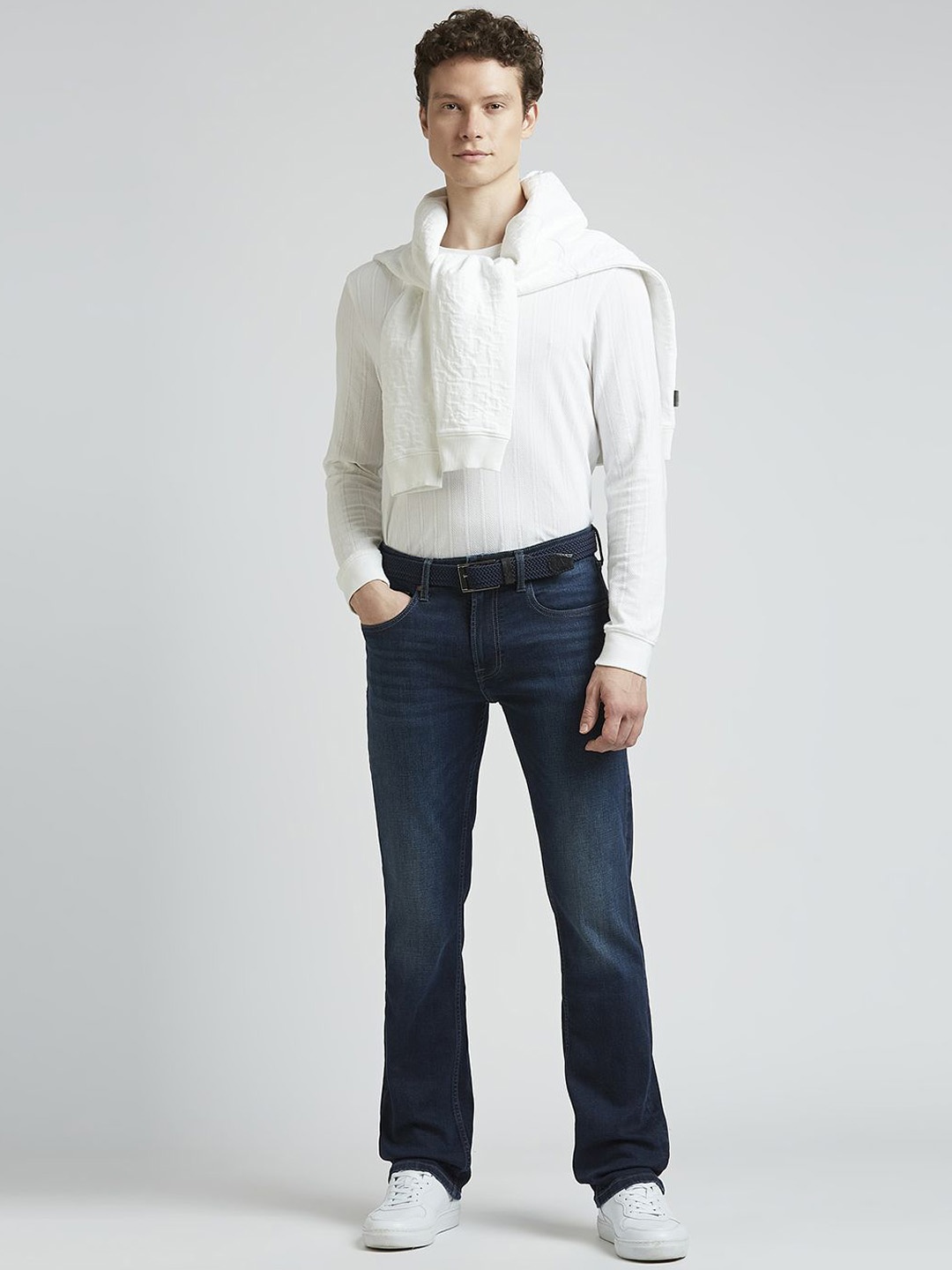 

Pepe Jeans Men Holborne Light Fade Stretchable Jeans, Blue