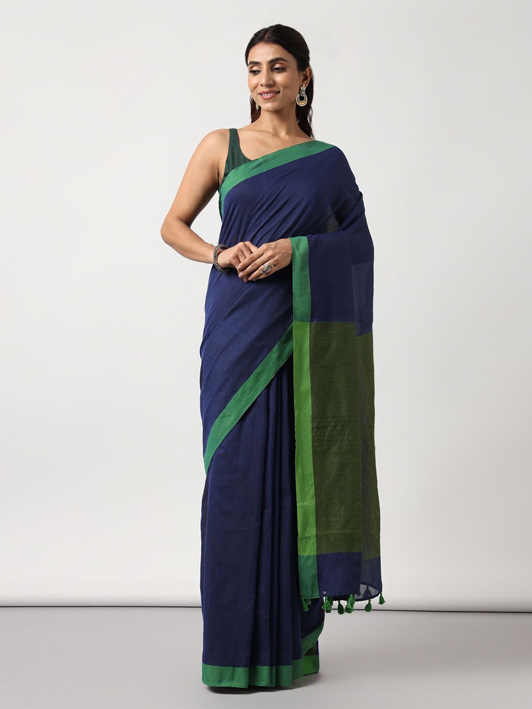 

Moora Colorblocked Pure Cotton Saree, Blue