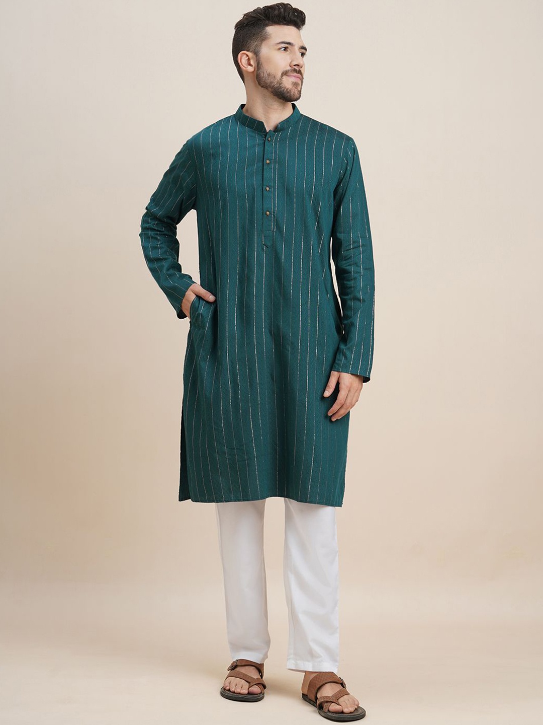 

HERE&NOW Men Thread Work Kurta, Teal