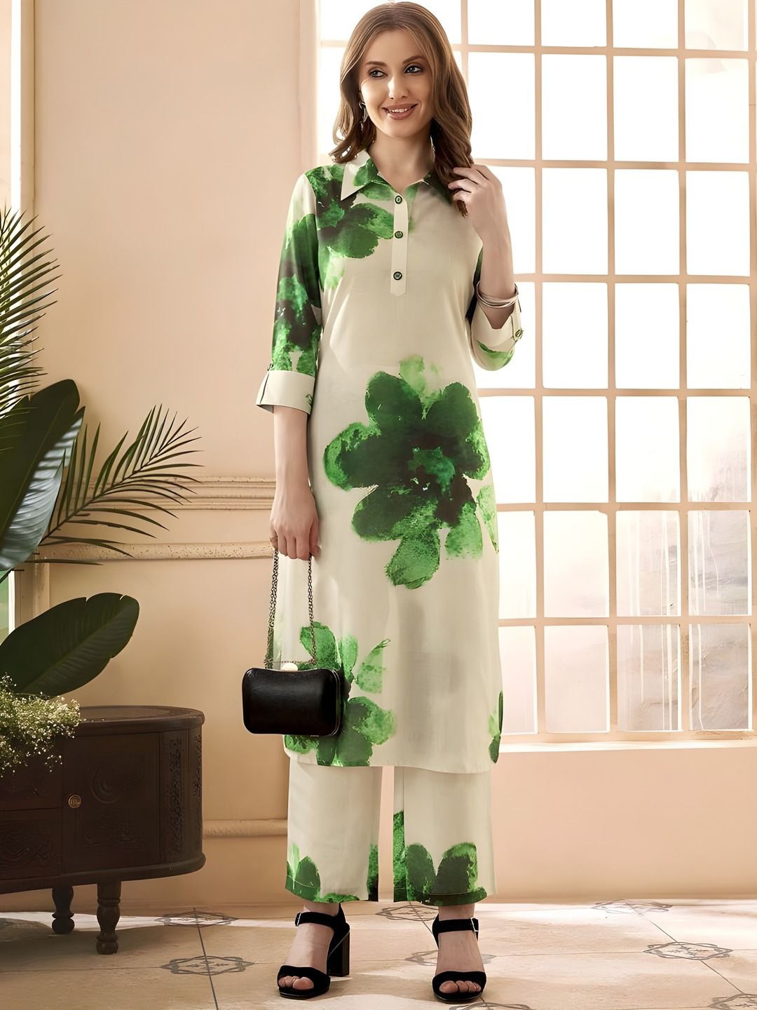 

NIJANAND TEXTILE Women Printed Pure Cotton Kurta with Trousers, White