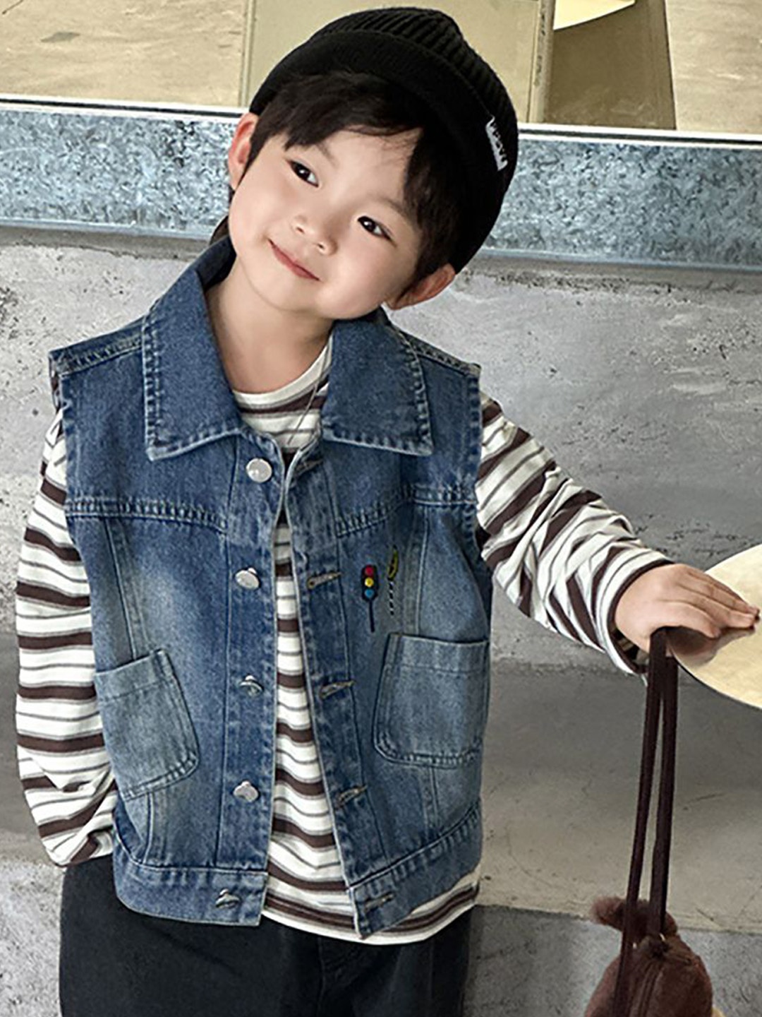 

StyleCast x Revolte Boys Graphic Printed Open Front Jacket, Blue