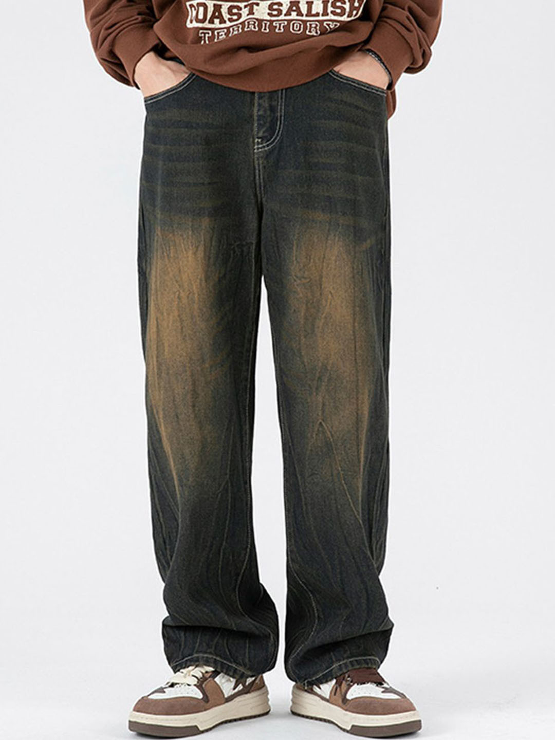 

StyleCast Men Mid-Rise Relaxed Fit Heavy Fade Jeans, Bronze