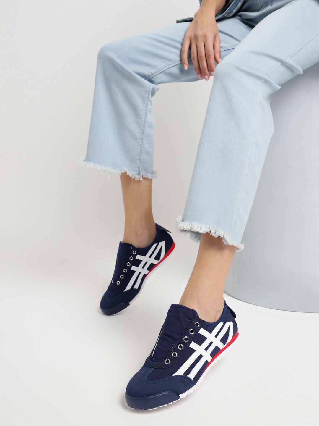 

Truffle Collection Women Colourblocked Slip-On Sneakers, Navy blue