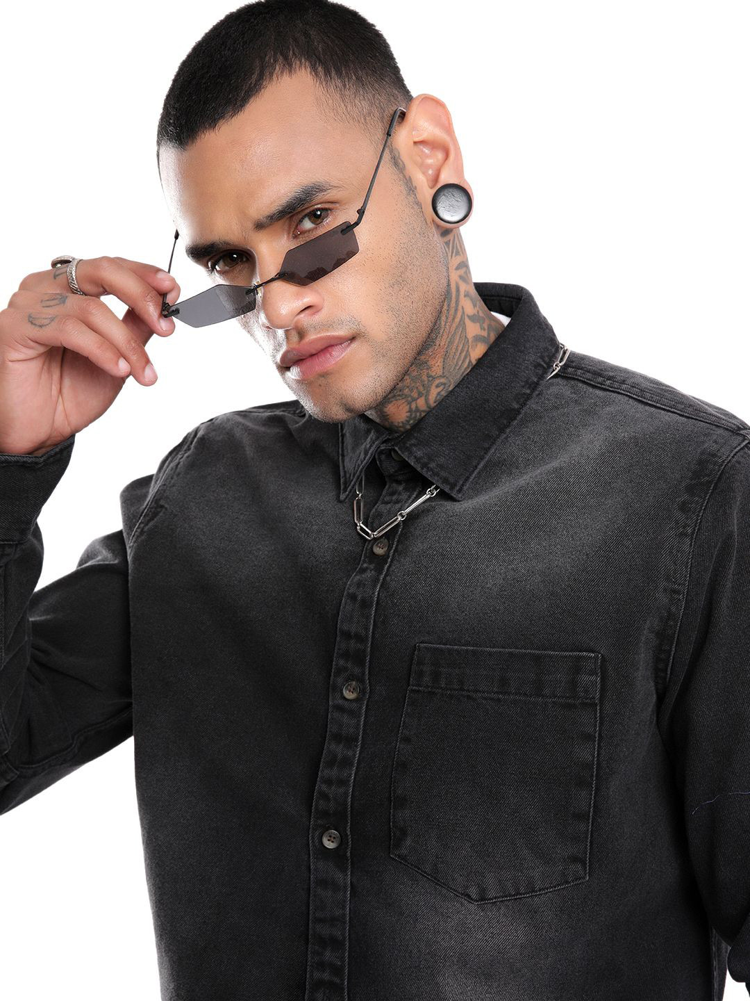 

WROGN Men Spread Collar Solid Denim Slim Fit Casual Shirt, Black