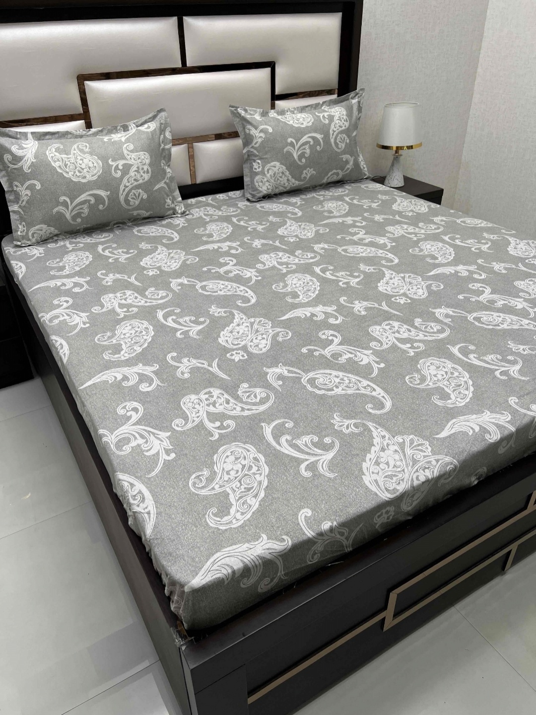 

Pure Decor Grey Ethnic Motifs 400 TC Pure Cotton King Bedsheet with 2 Pillow Covers
