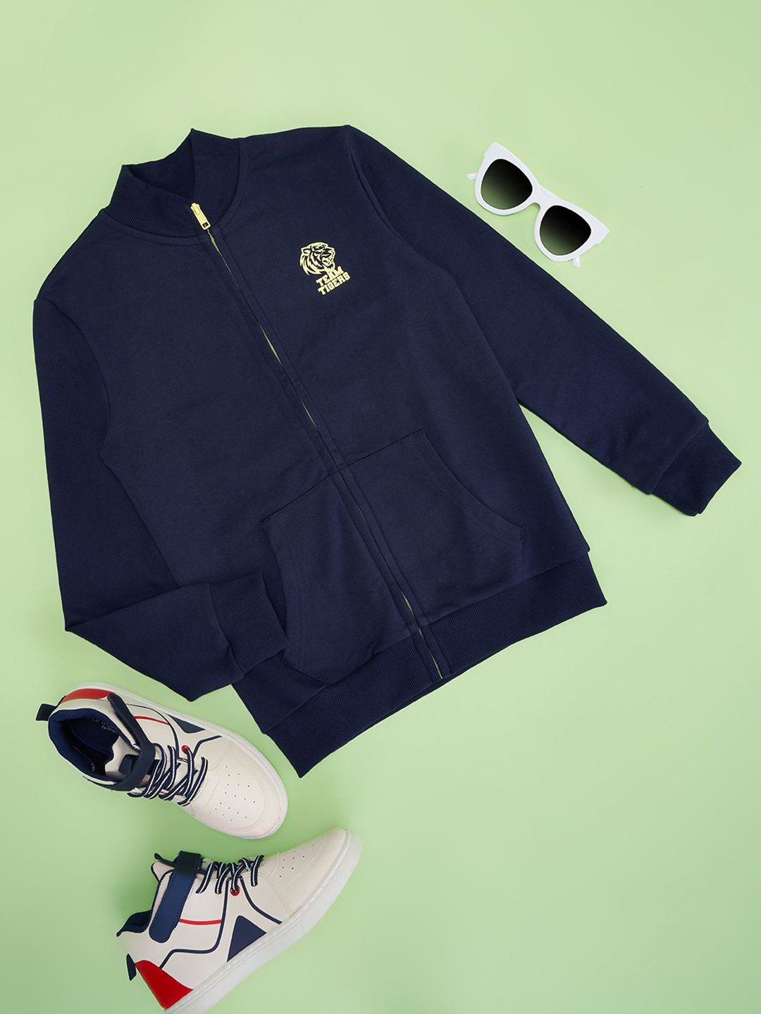 

Pantaloons Junior Boys Solid Mandarin Collar Pure Cotton Sweatshirt, Blue