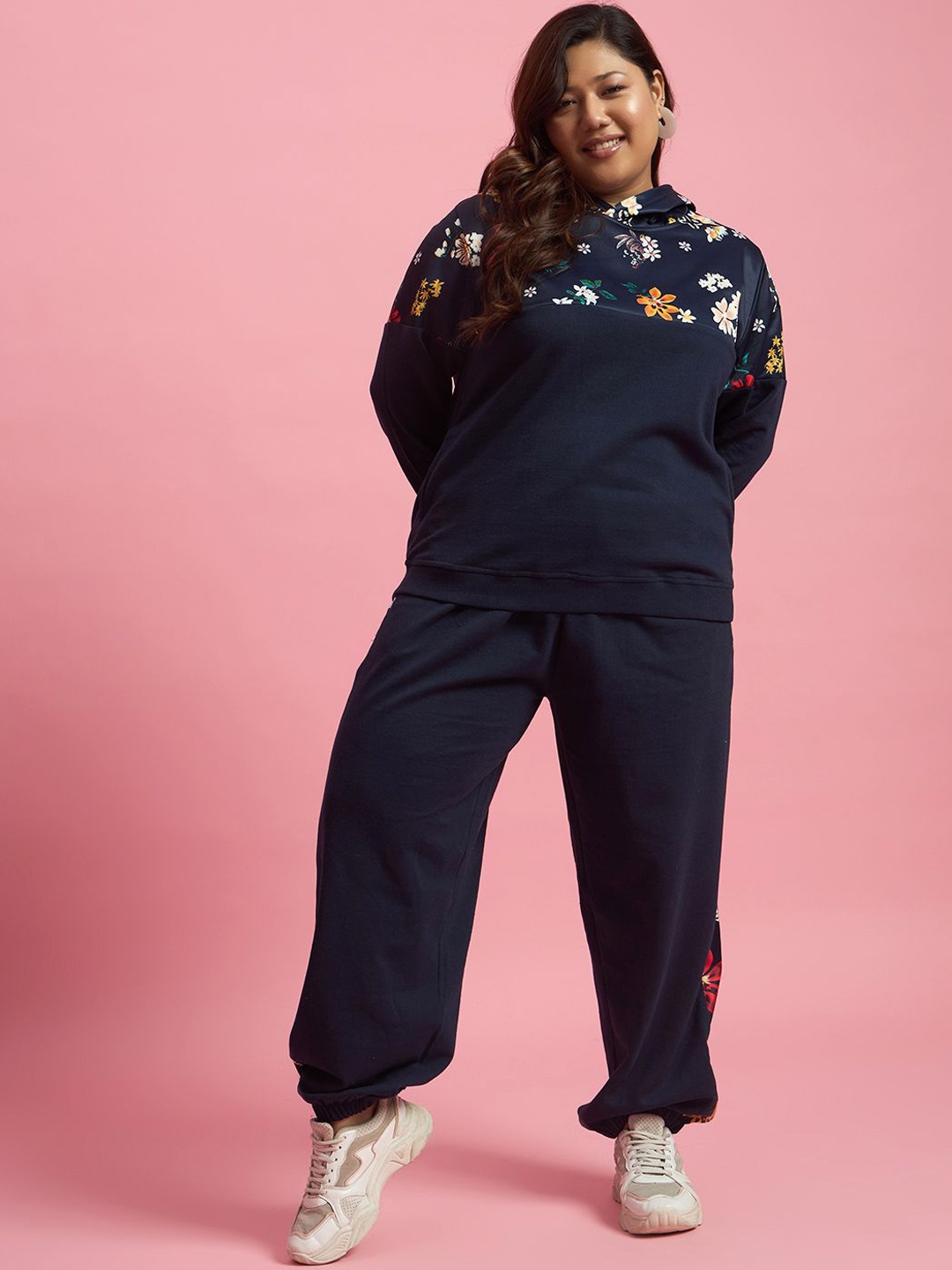 

AUSTIVO Plus Size Printed Hooded Sweatshirt & Joggers, Navy blue