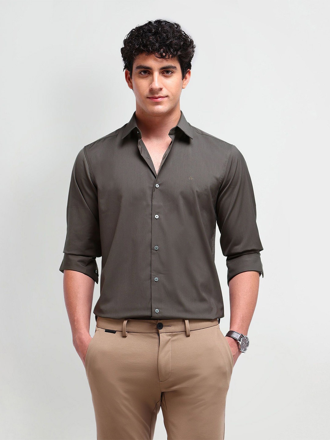 

Arrow New York Men Comfort Spread Collar Solid Slim Fit Formal Shirt, Grey