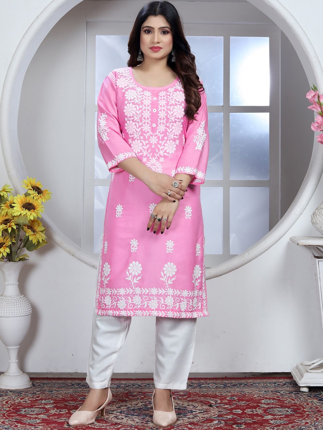

Aika Floral Embroidered Regular Thread Work Straight Kurta with Palazzos, Pink