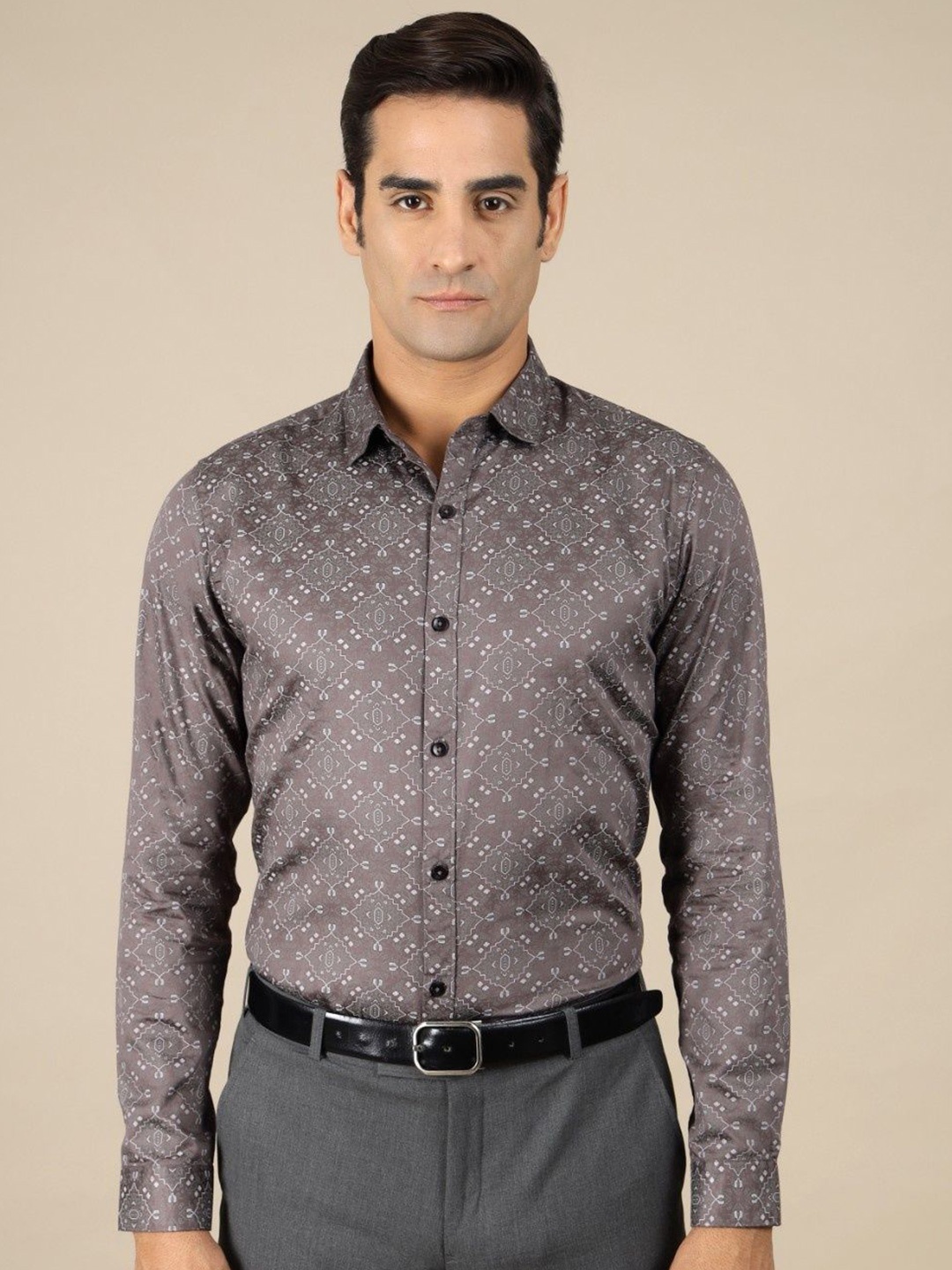 

Gavin Paris Men Original Ethnic Motifs Printed Cotton Semiformal Shirt, Grey