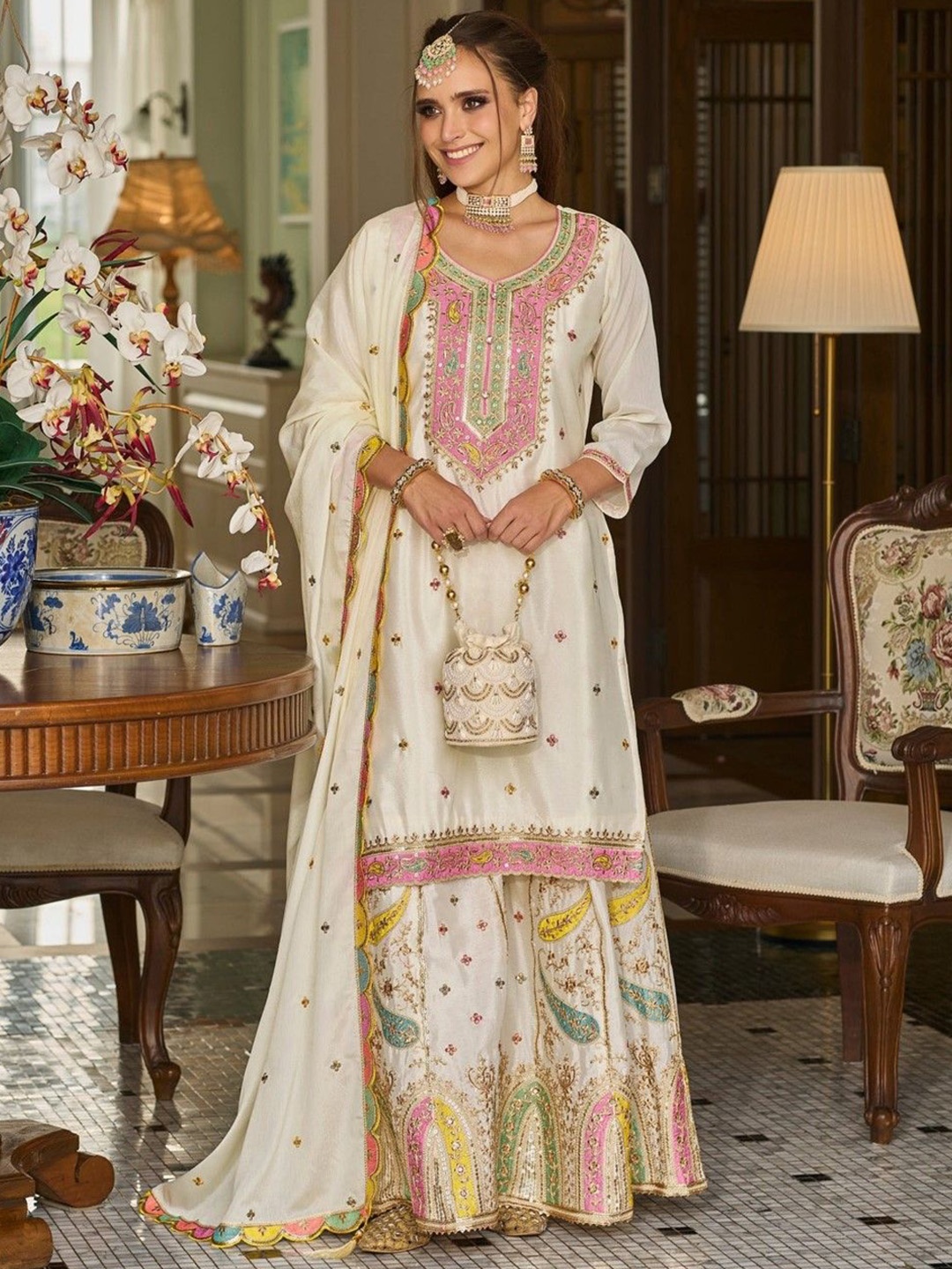 

AUTUMN LANE Ethnic Motifs Embroidered Straight Kurta With Palazzos & Dupatta, White