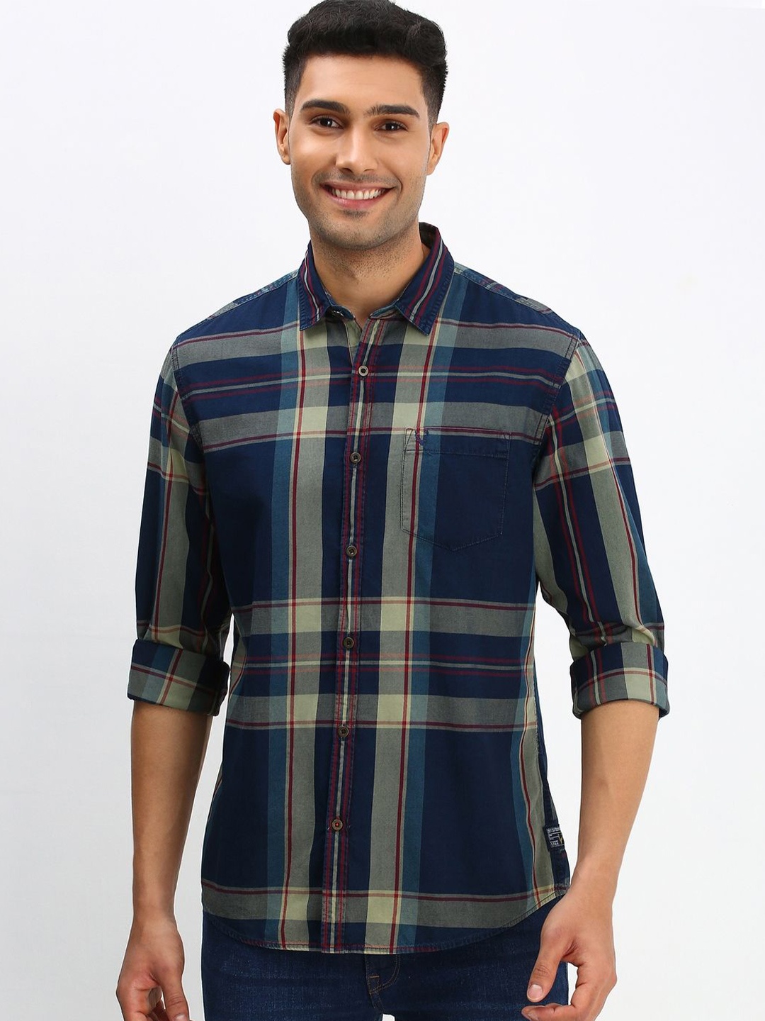 

Allen Solly Men Custom Spread Collar Buffalo Checked Cotton Casual Shirt, Navy blue