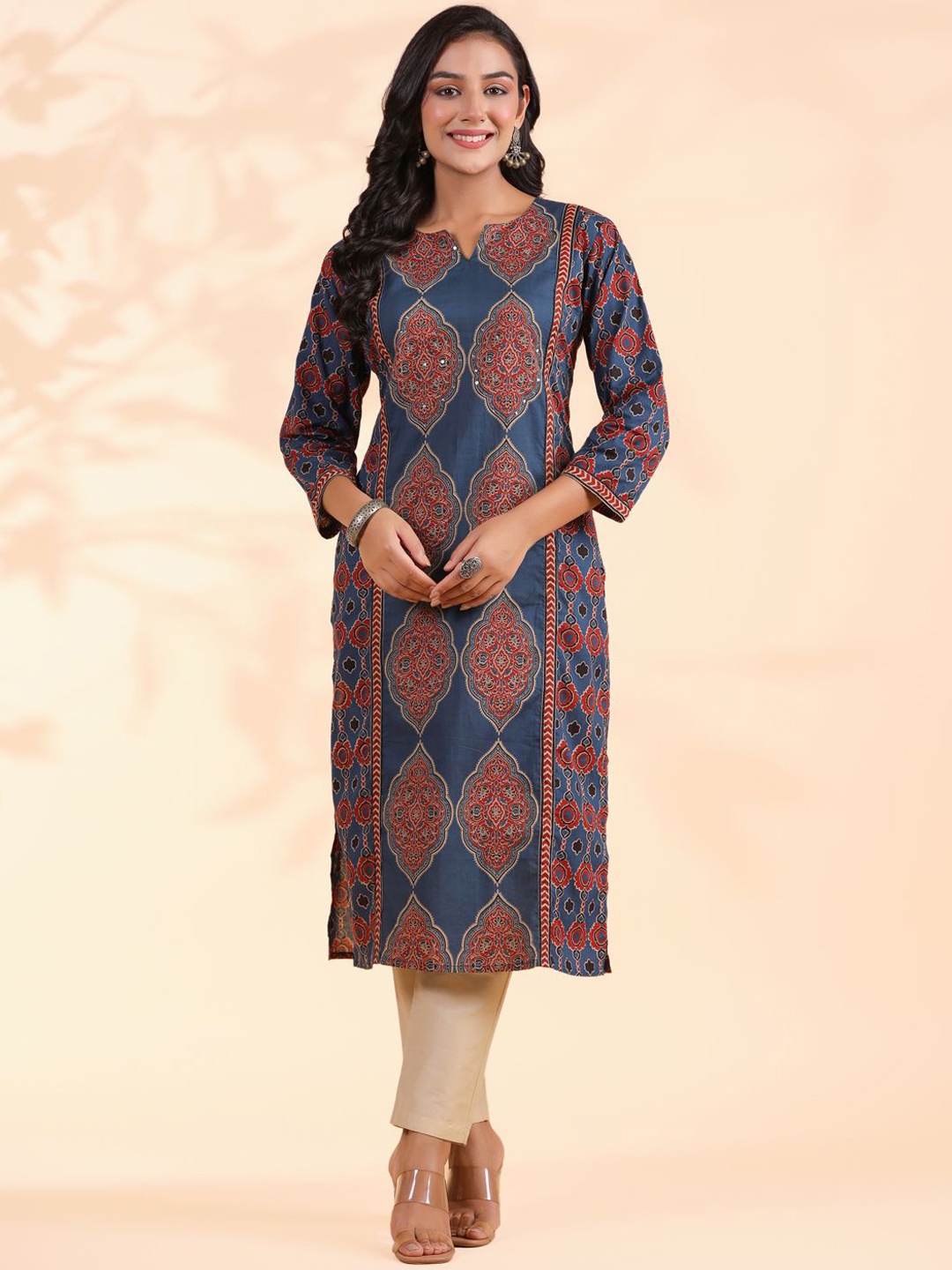 

Vbuyz Blue Ethnic Motifs Printed Sequinned Notched Round Neck Cotton Straight Kurta