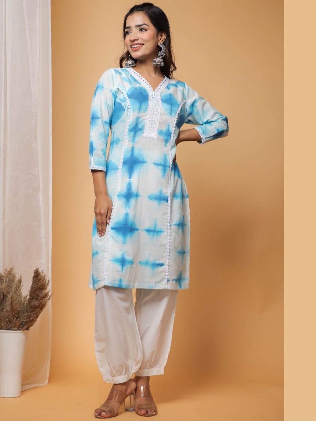 

AUTUMN LANE Sujata Abstract Printed Straight Sequinned Pure Cotton Kurta with Salwar, Blue