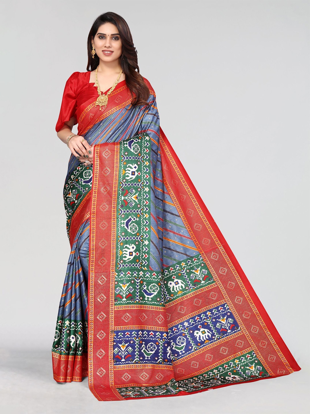 

VIRICA Striped Printed Saree With Blouse Piece, Grey