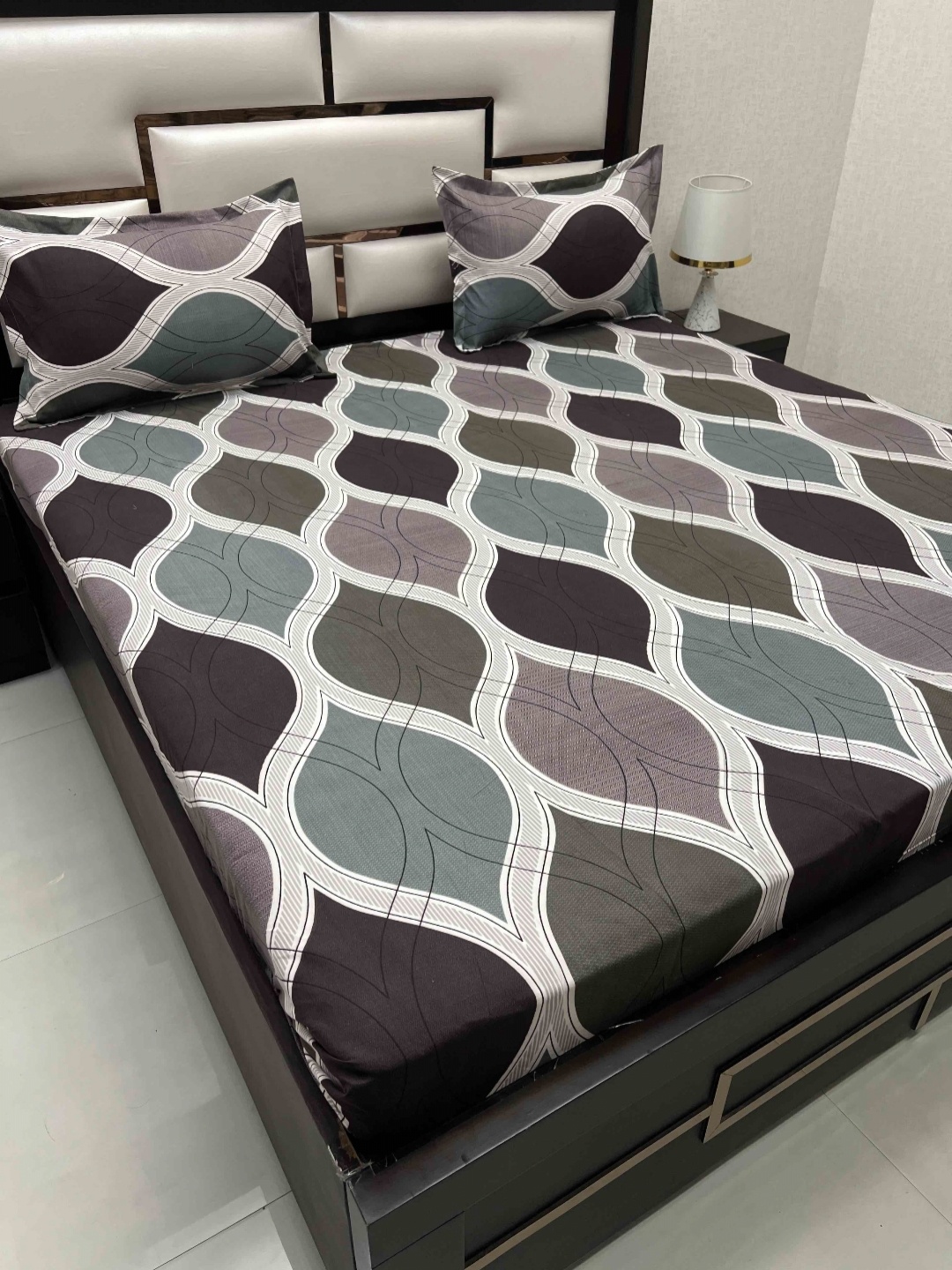 

Pure Decor Amulya White & Brown Ethinic 250 TC Microfiber Queen Bedsheet & 2 Pillow Covers