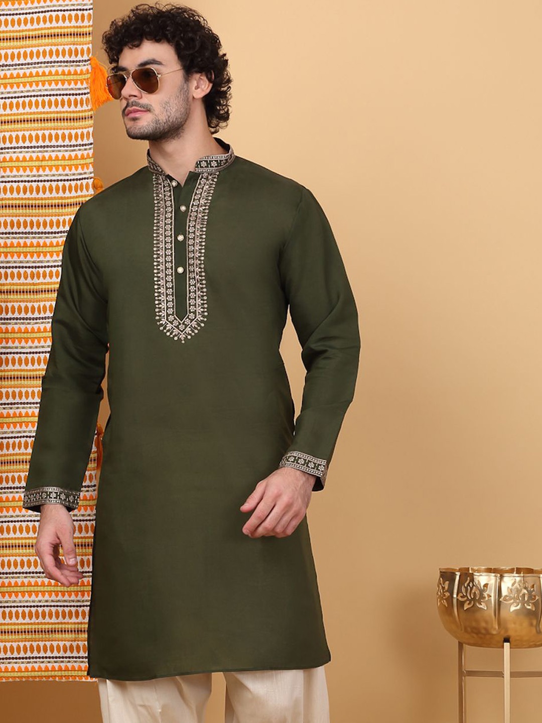 

KRAFT INDIA LUXE Ethnic Motifs Yoke Design Thread Work Cotton Silk Straight Kurta, Olive