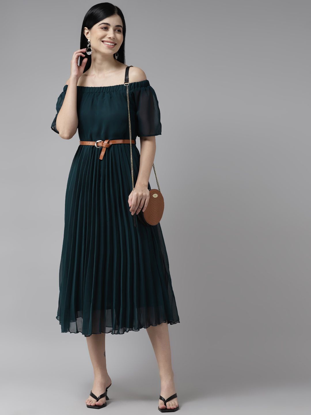 

BAESD Solid Off-Shoulder Puff Sleeve Georgette A-Line Midi Dress, Green