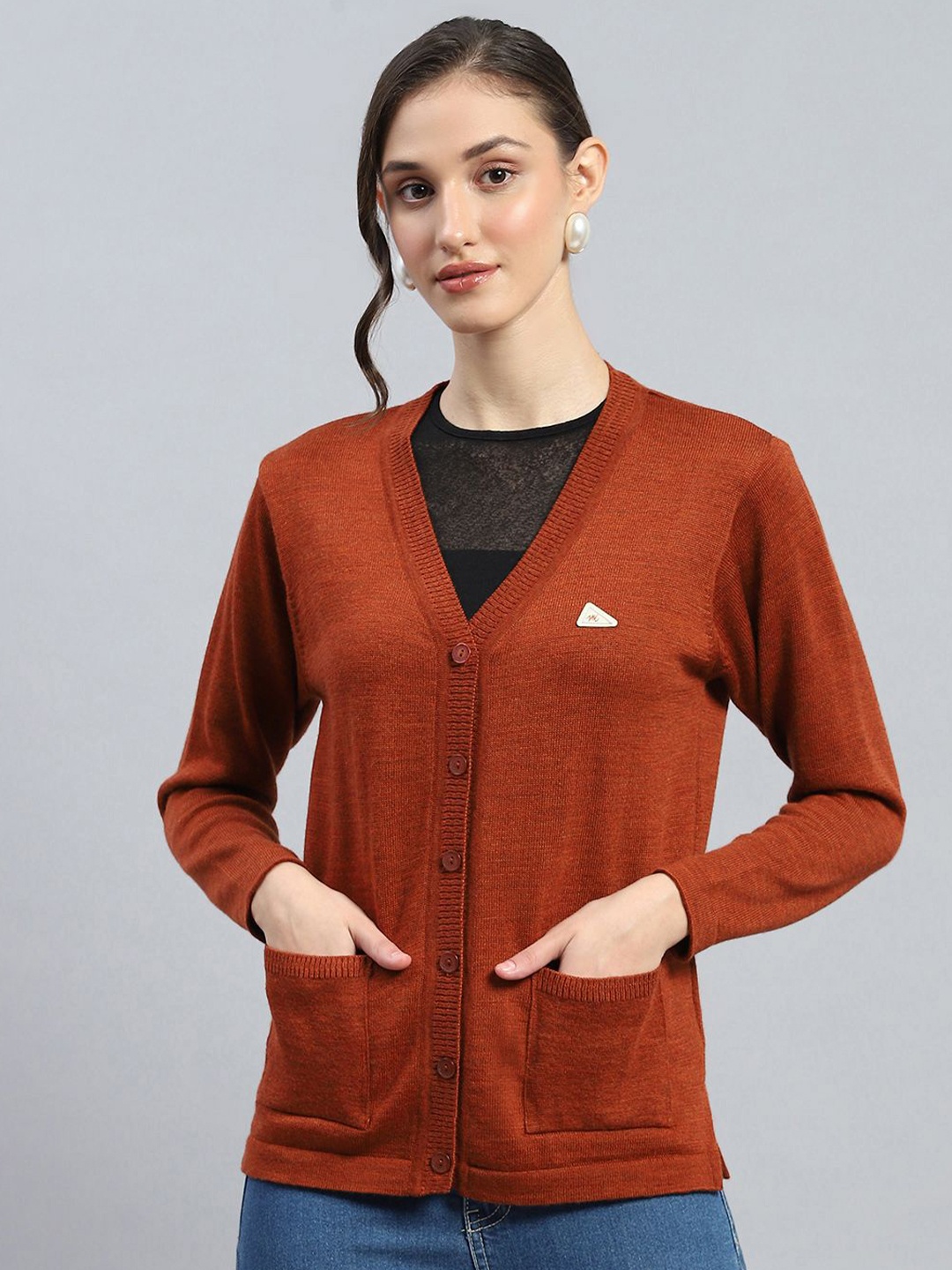

Monte Carlo Women Woollen Solid V Neck Cardigan, Brown