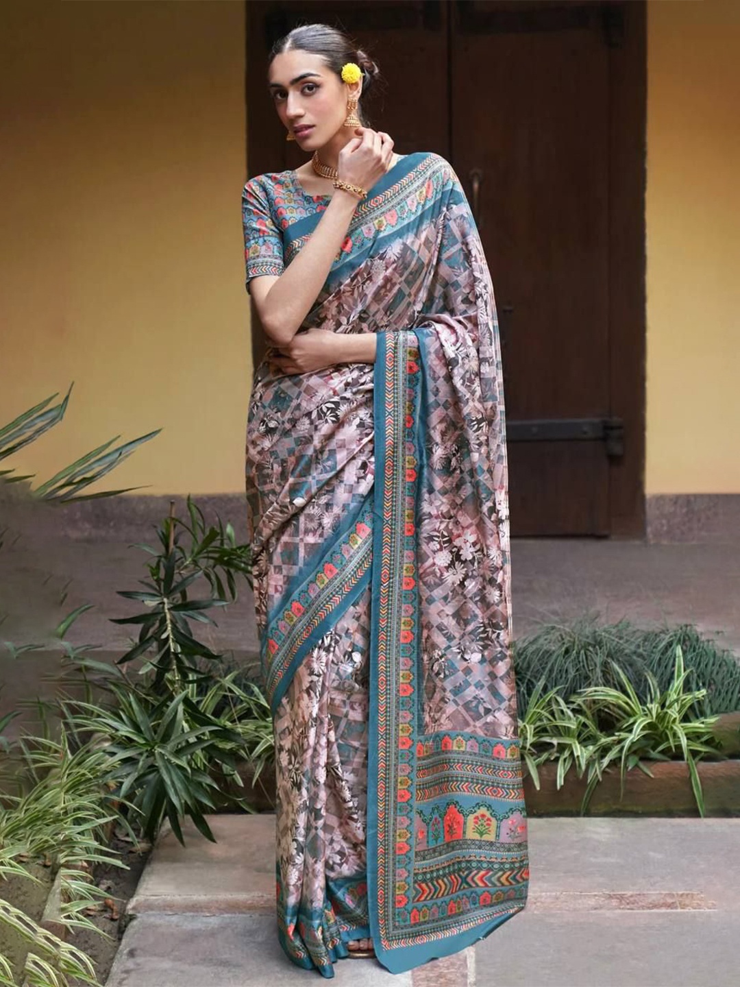 

Anaita Ethnic Motif Printed Saree, Teal