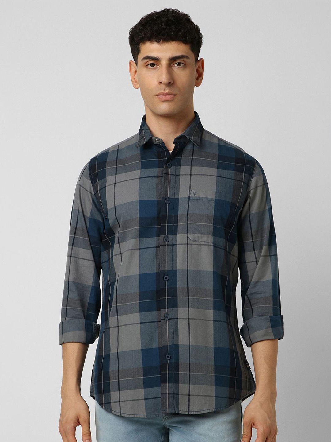 

VAN HEUSEN DENIM LABS Men Spread Collar Buffalo Checked Cotton Slim Fit Casual Shirt, Grey