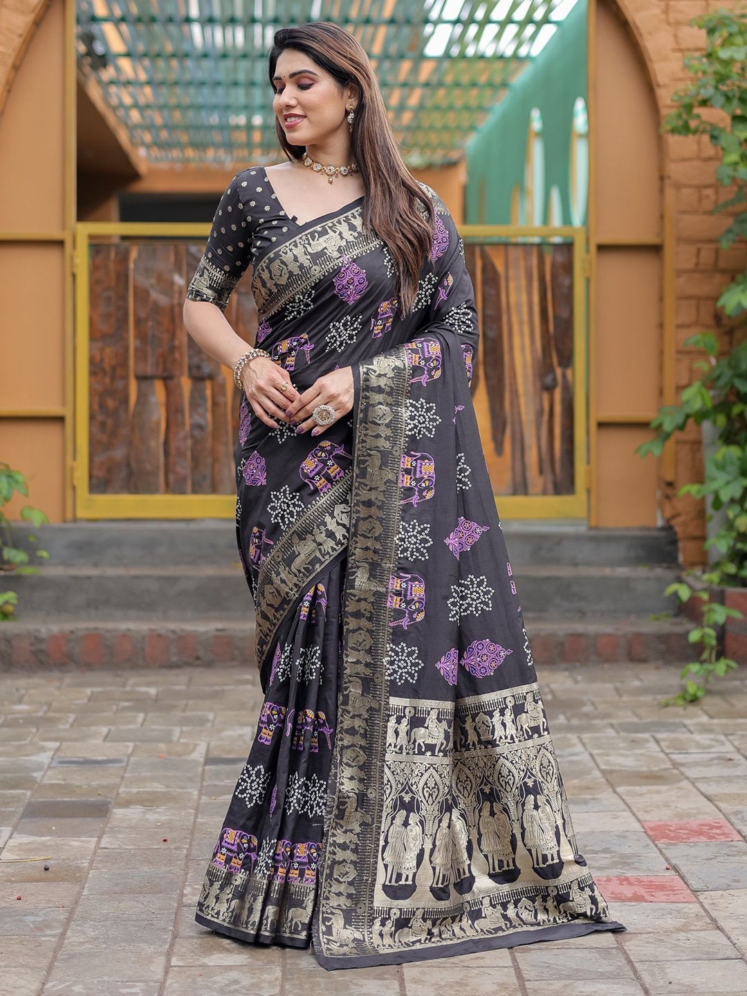 

Anaita Bandhani Pure Silk Bandhani Saree, Black