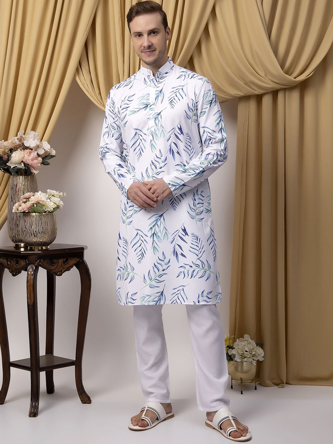 

Hangup Floral Printed Cotton Straight Kurta with Pyjamas, White