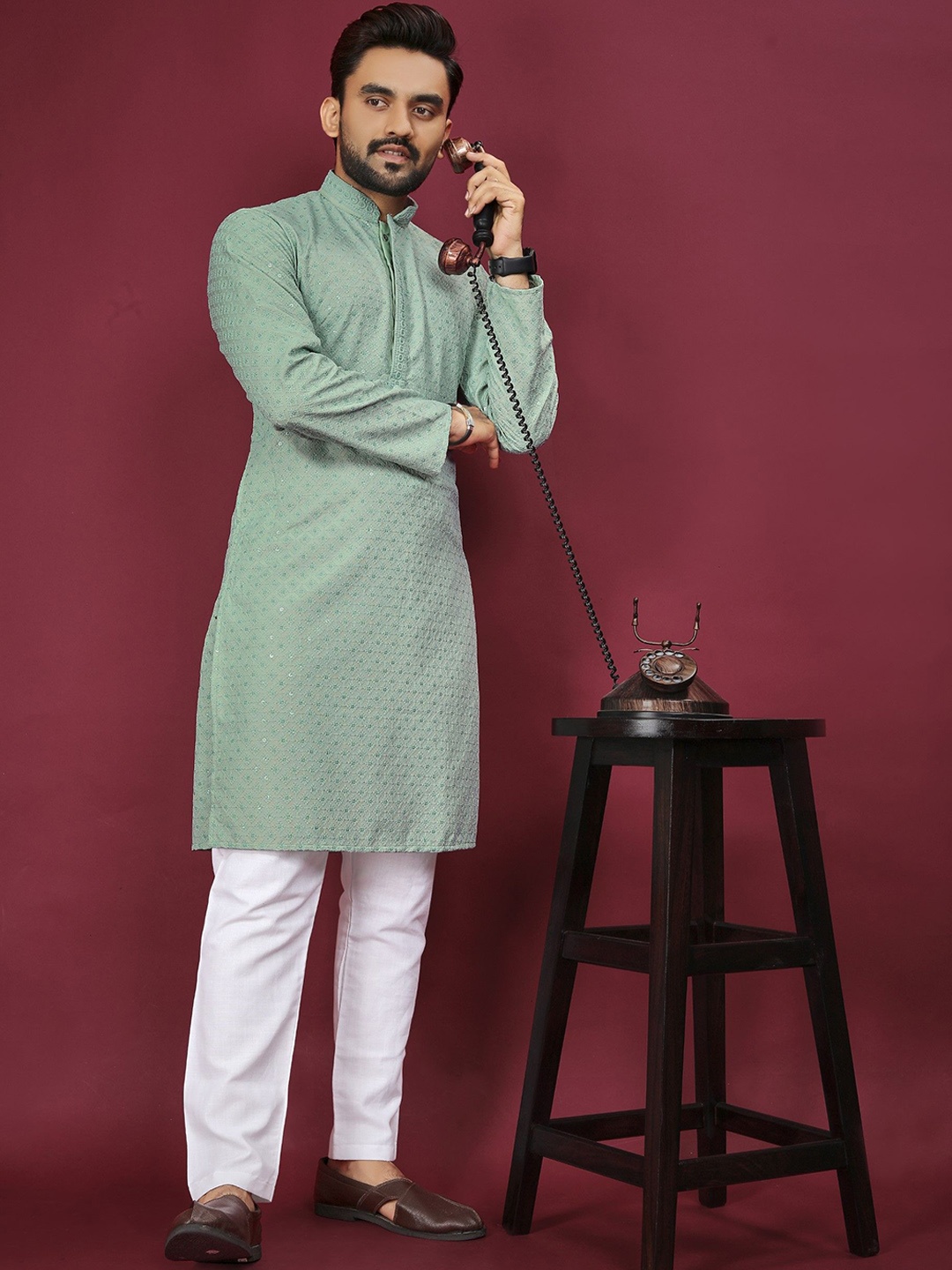 

Anaita Geometric Embroidered Mandarin Collar Sequins Straight Kurta, Sea green