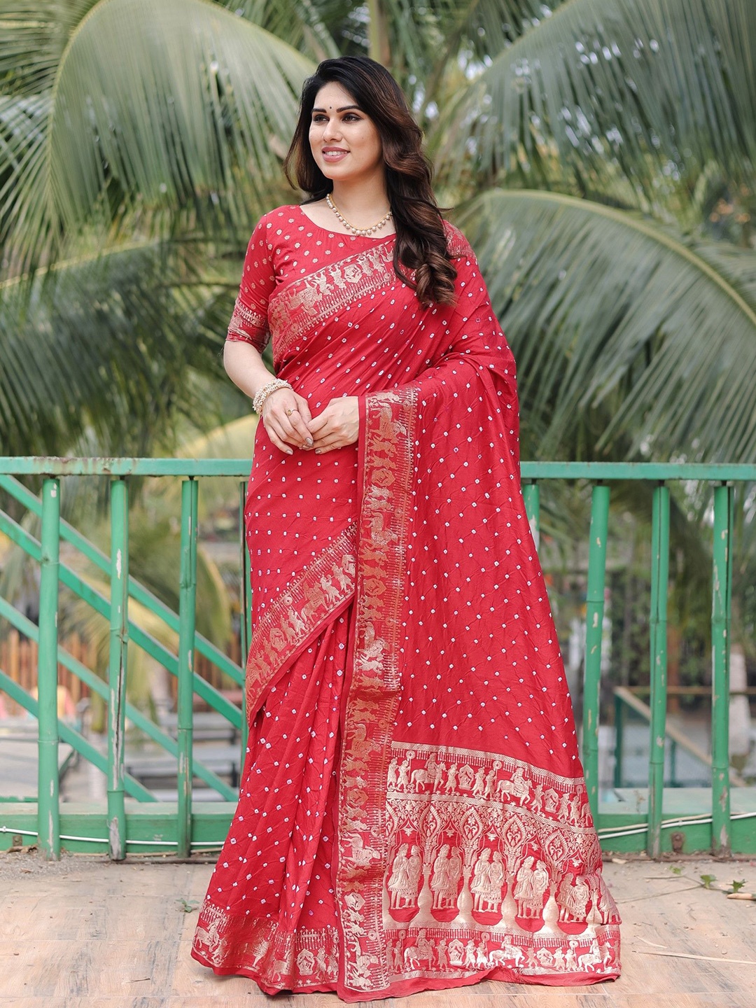 

Anaita Woven Design Zari Pure Silk Designer Bandhani Saree, Red