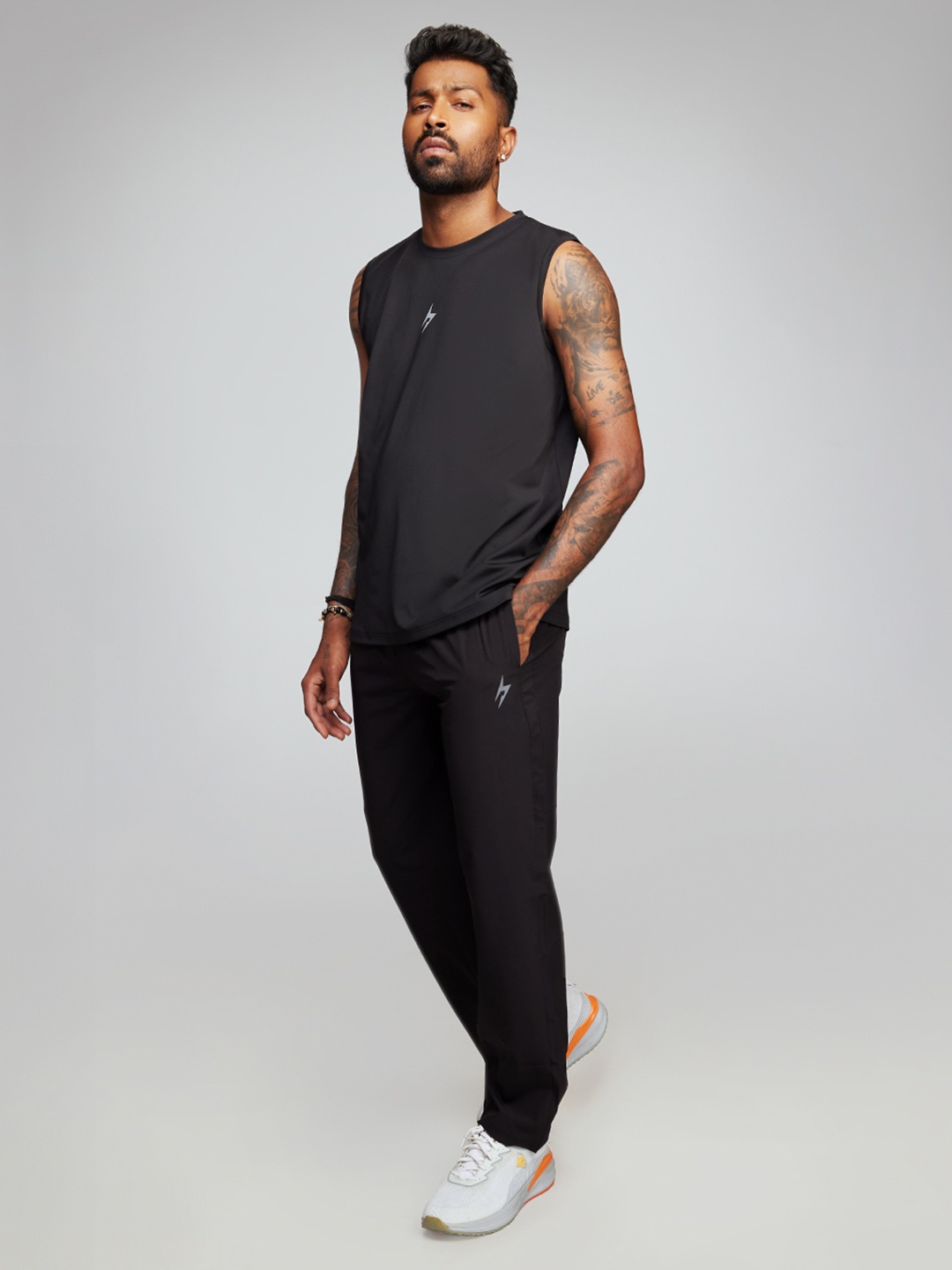 

Hardik Pandya Men Dry Fit Track Pants, Black