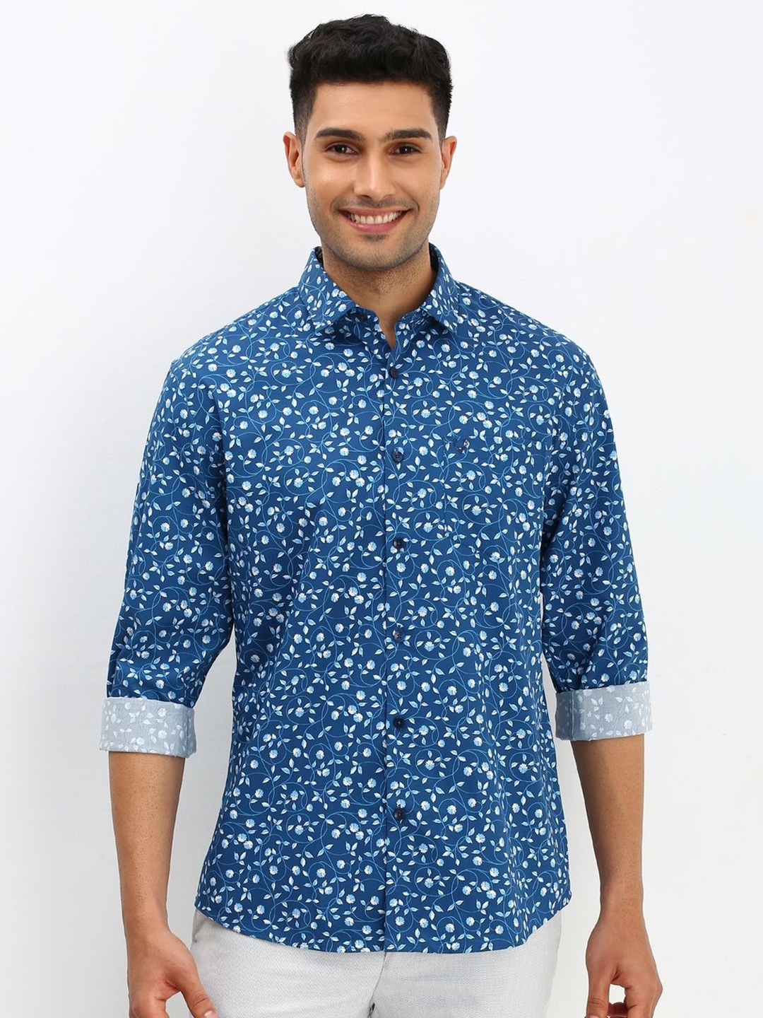 

Allen Solly Men Spread Collar Floral Printed Cotton Slim Fit Casual Shirt, Blue