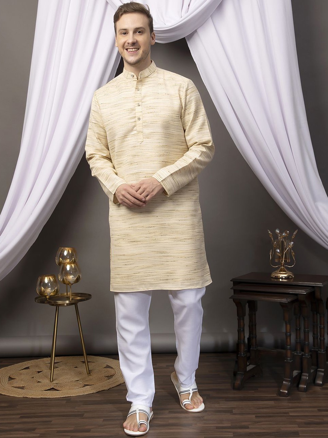 

Hangup Band Collar Linen Straight Kurta with Pyjamas, Beige