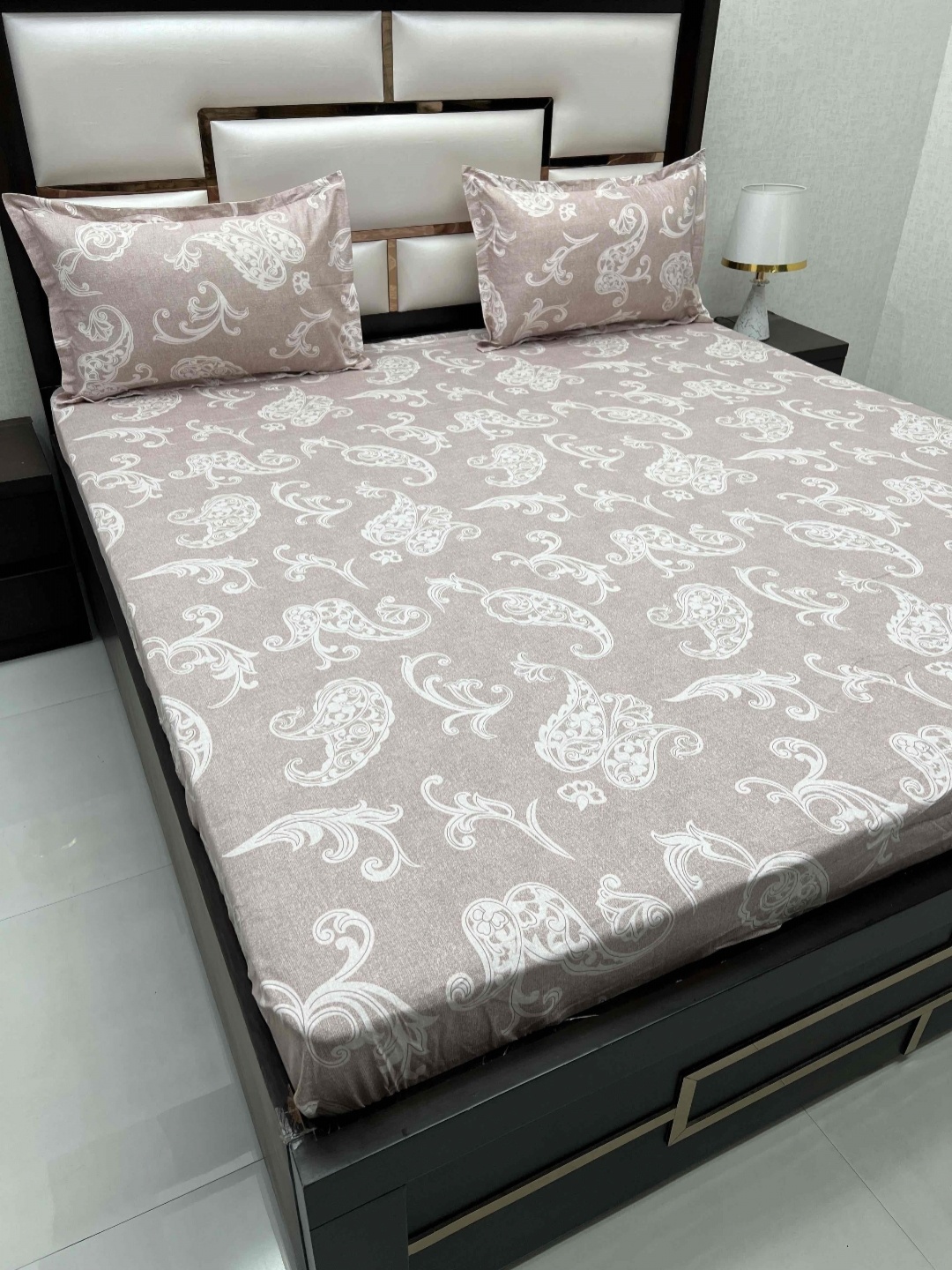 

Pure Decor Sapphire Brown Printed 300TC Pure Cotton Fitted King Bedsheet & 2 Pillow Covers