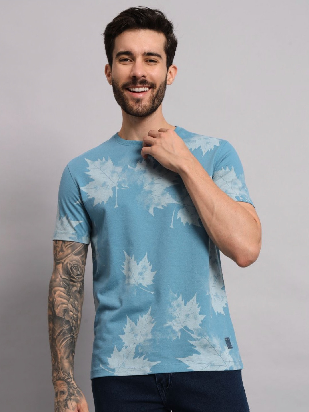 

URBAN TRAIL Men Abstract Printed Round Neck Cotton T-shirt, Turquoise blue
