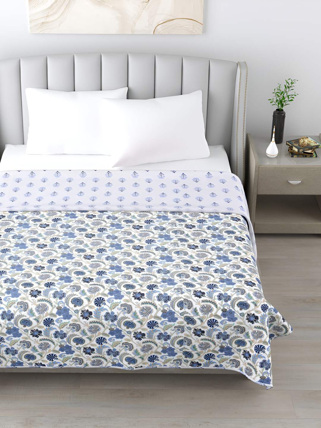 

Jinaya's Blue & White Floral AC Room 300 GSM Cotton Reversible Single Bed Dohar