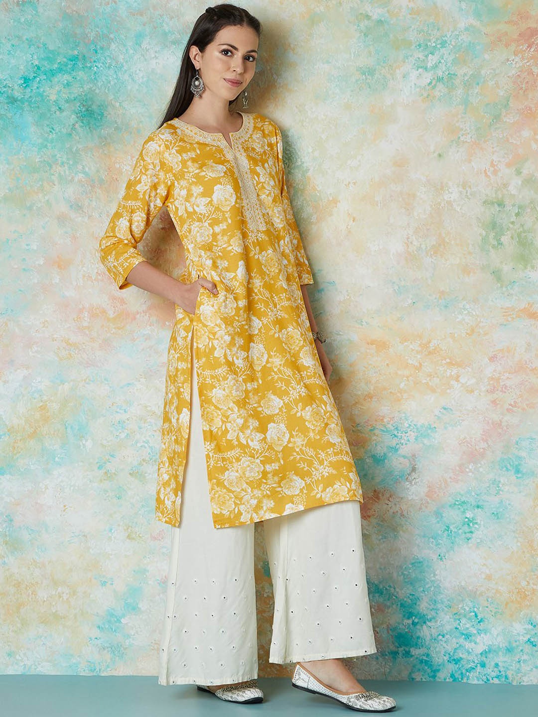 

Melange by Lifestyle Floral Printed Sequinned Straight Kurta, Mustard