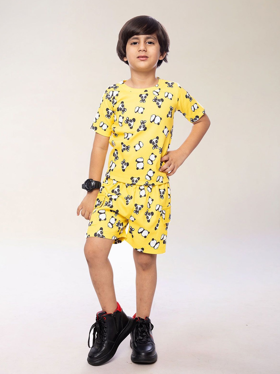 

BAESD Boys Printed Round Neck T-shirt With Shorts, Yellow