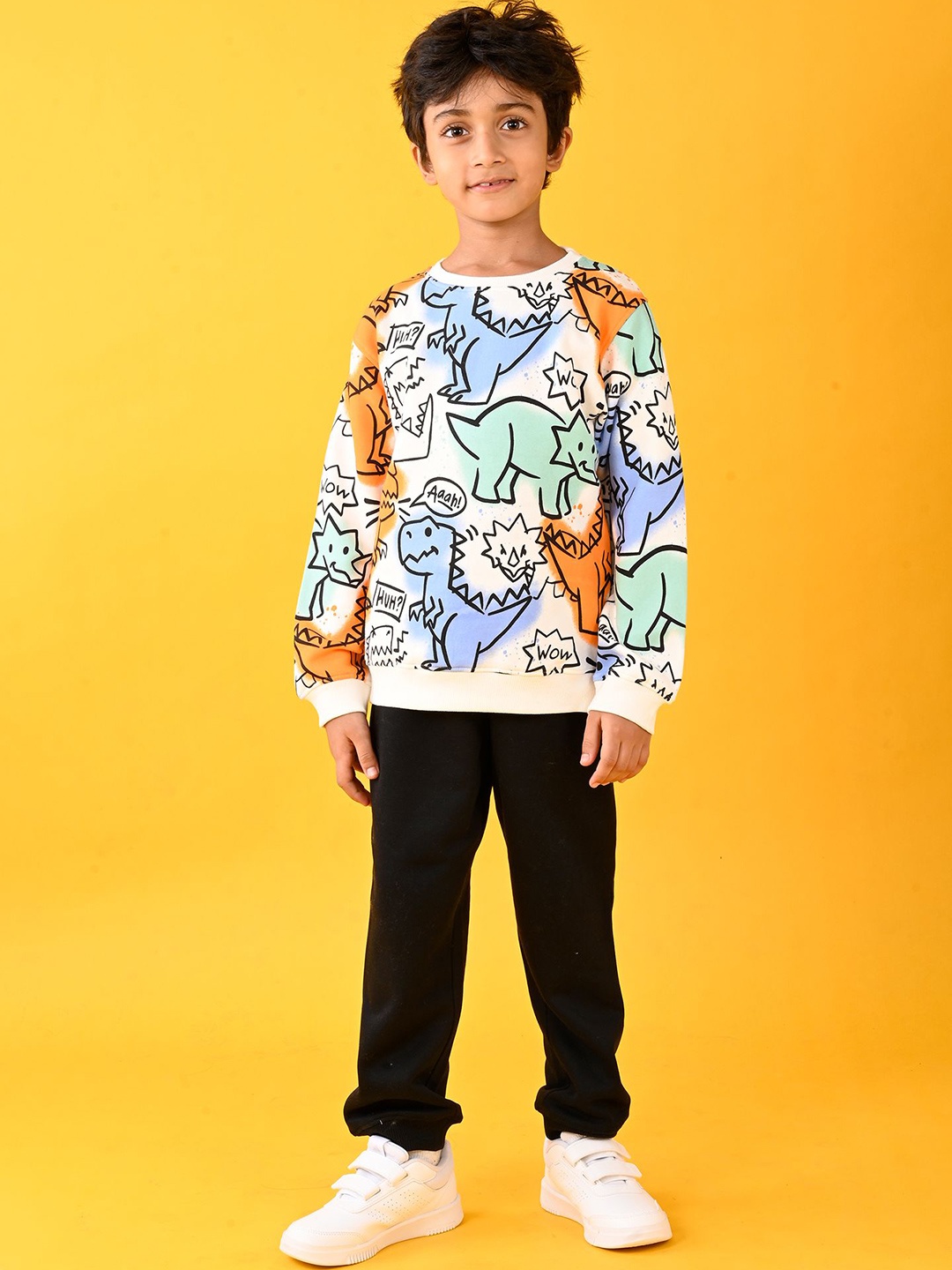 

Anthrilo Boys Printed Sweatshirt With Jogger, White