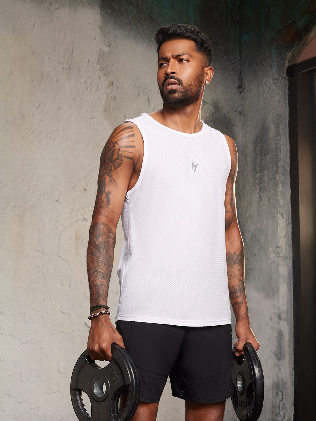 

Hardik Pandya Cotton Sleeveless Gym Vests- HP23FC092BSM, White