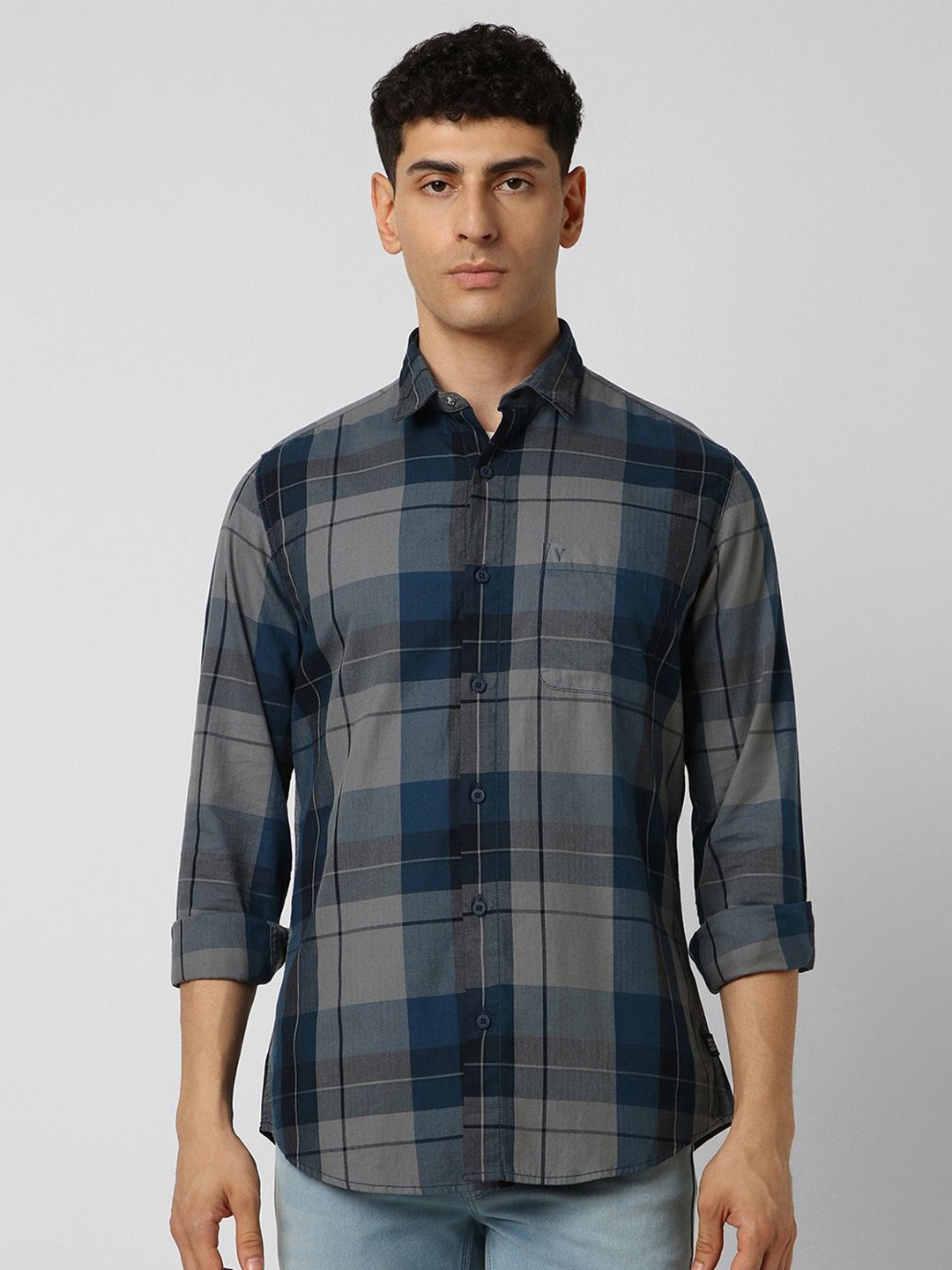 

VAN HEUSEN DENIM LABS Men Spread Collar Buffalo Checked Cotton Slim Fit Casual Shirt, Grey