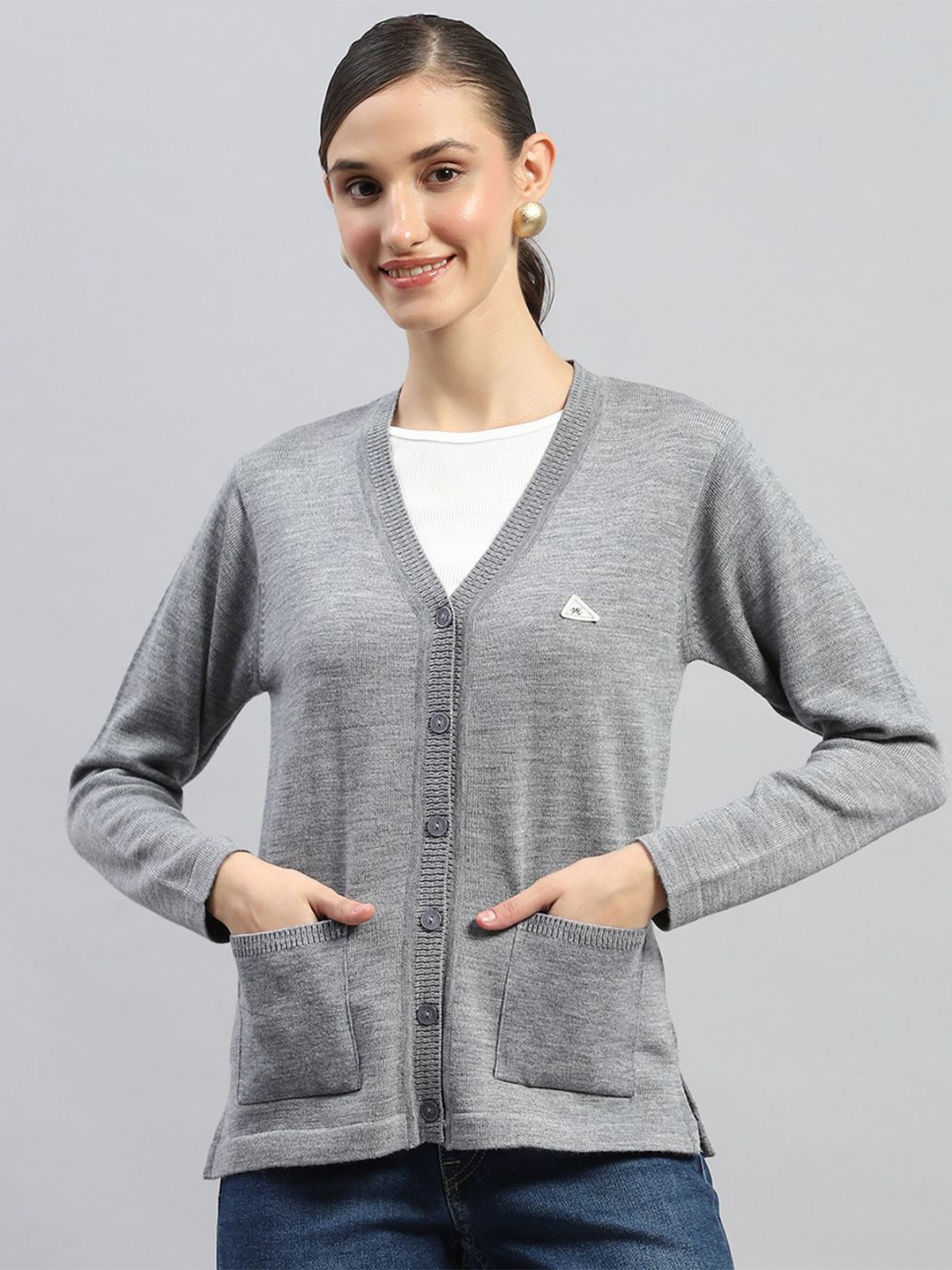 

Monte Carlo Women Woollen Solid V Neck Cardigan, Grey