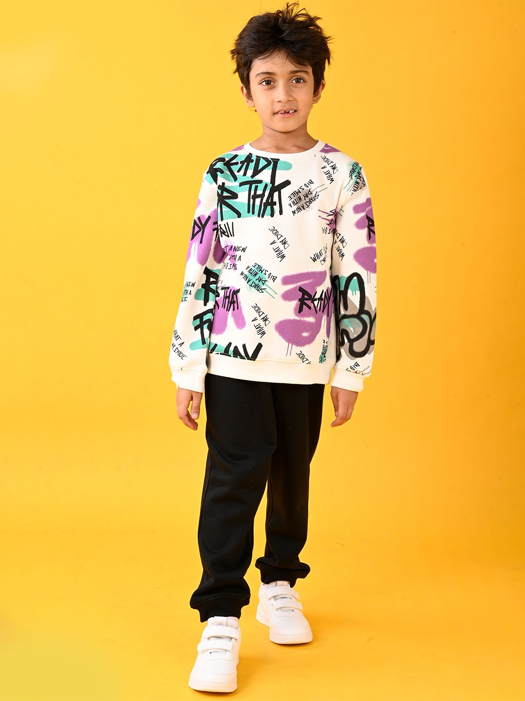 

Anthrilo Boys Printed Fleece Sweatshirt With Joggers, White