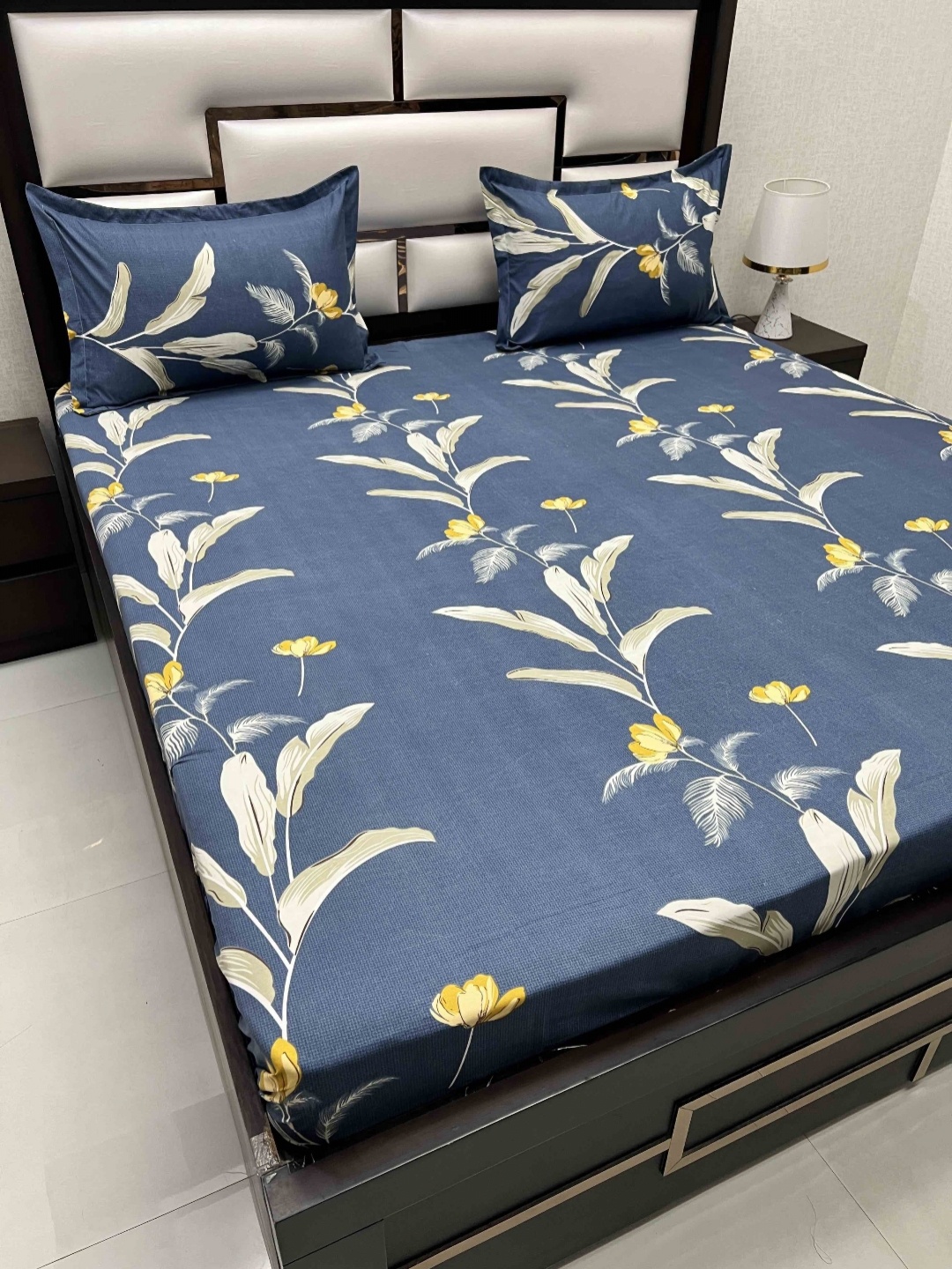 

Pure Decor Amulya Blue Printed 210 TC Microfiber Queen Bedsheet with 2 Pillow Covers