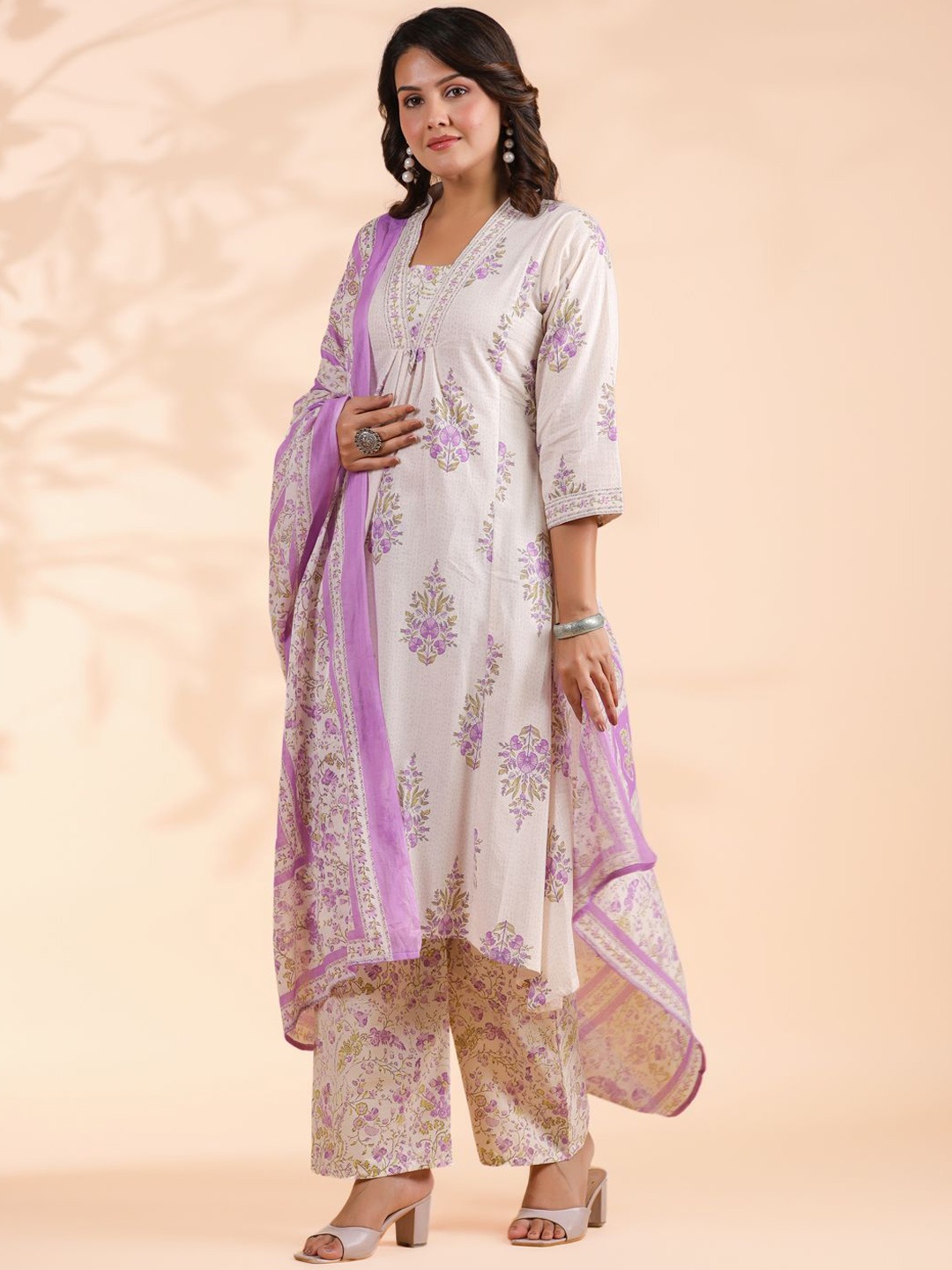 

Vbuyz Floral Printed Square Neck Pure Cotton A-Line Kurta with Palazzos & Dupatta, White