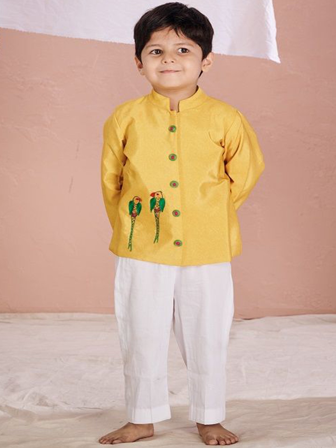 

Vivedkids Boys Floral Printed Thread Work Mandarin Collar Straight Kurta with Trousers, Yellow