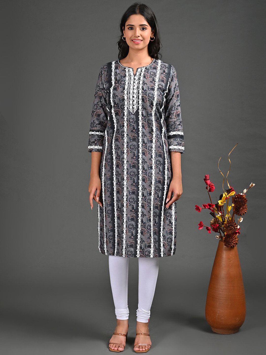 

GOLDSTROMS Paisley Printed Round Neck Pure Cotton Straight Kurta, Black