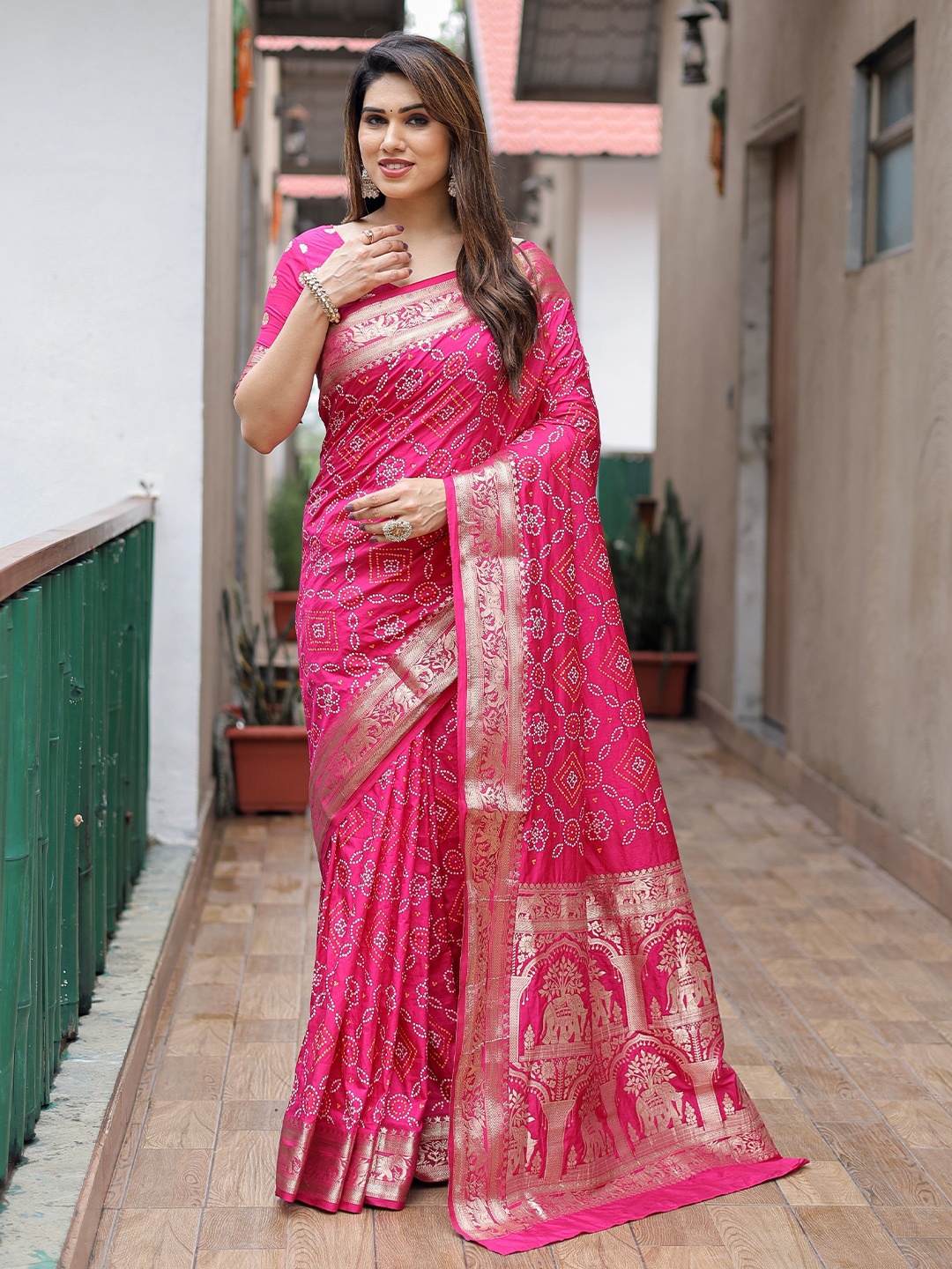 

Anaita Printed Pure Silk Bandhani Saree, Pink