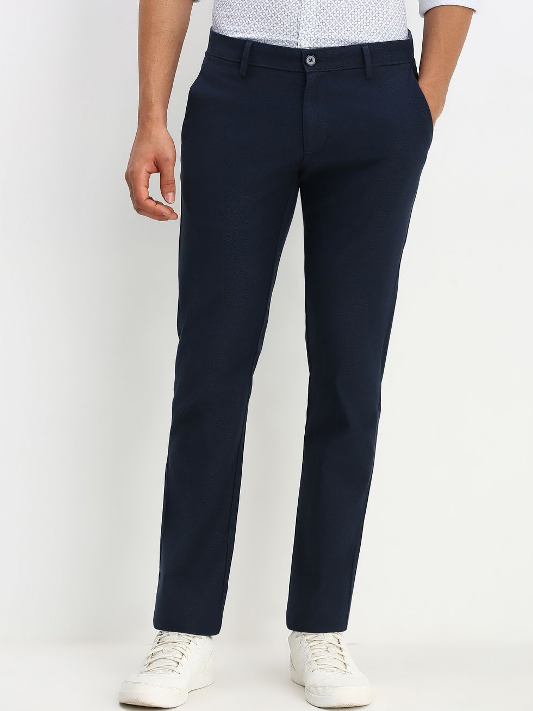 

Allen Solly Men Solid Slim Fit Casual Trousers, Navy blue