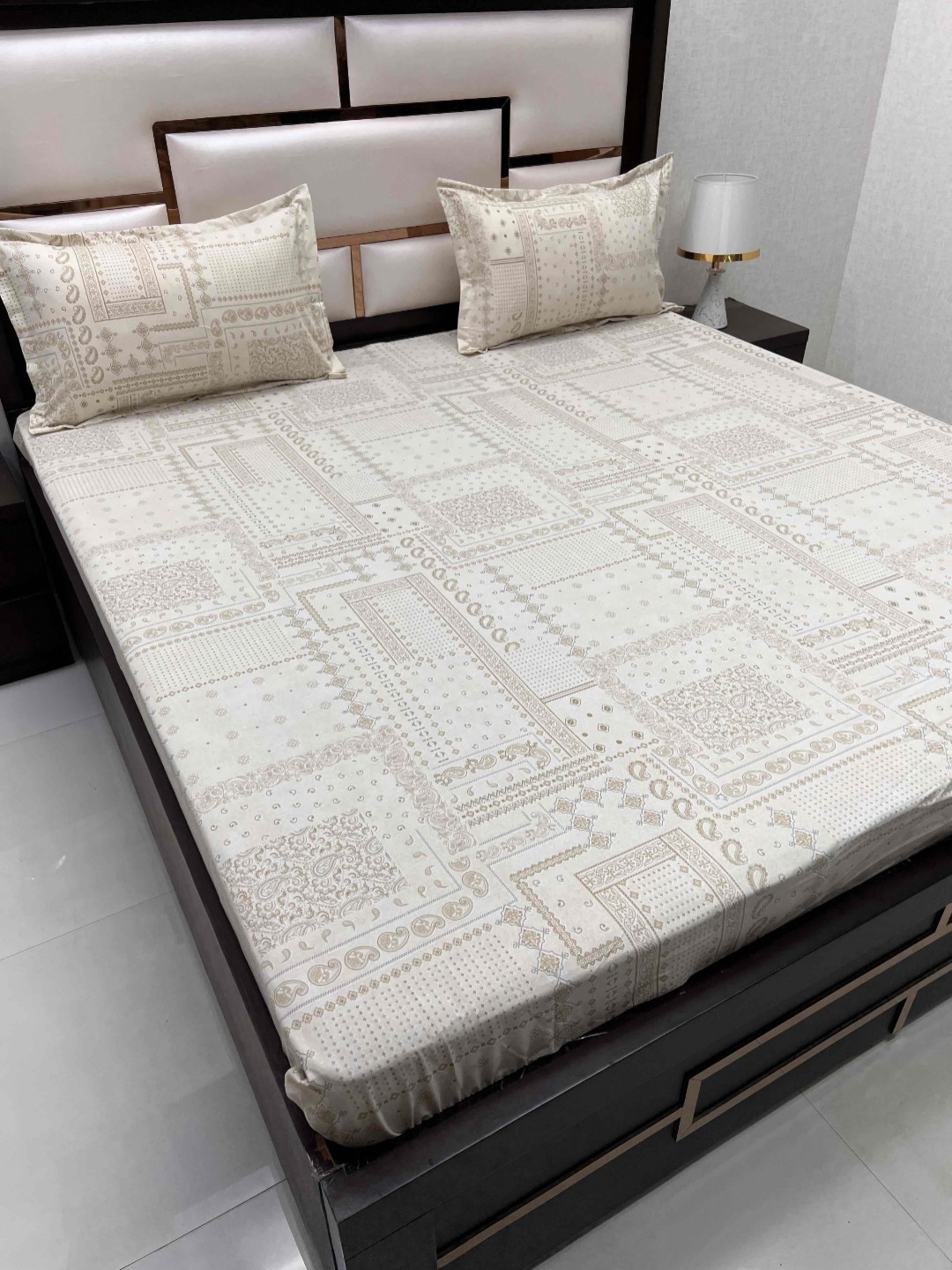 

Pure Decor Velar Fur Sib Grey Ethnic Printed Cotton 230 TC King Bedsheet & 2 Pillow Covers