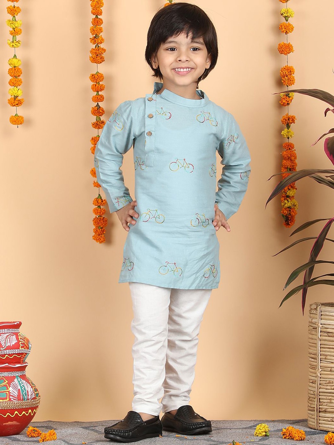 

Polka Tots Boys Embroidered Pure Cotton Straight Kurta with Pyjamas, Green